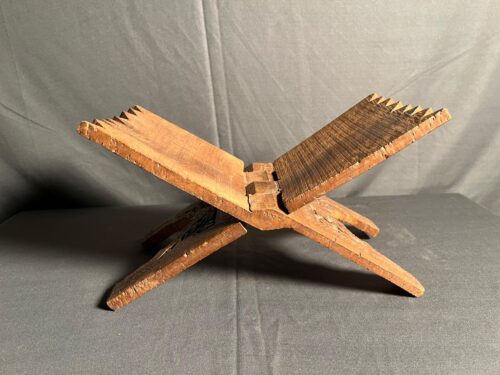 Vintage wooden hand carving book stand