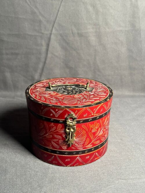 Antique wooden lock with handle vegetable color box - Image 2