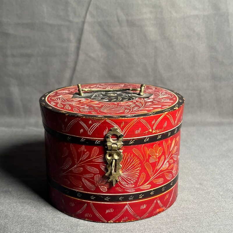 Antique Wooden Lock With Handle Vegetable Color Box