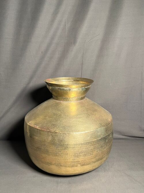 Vintage brass large size pot