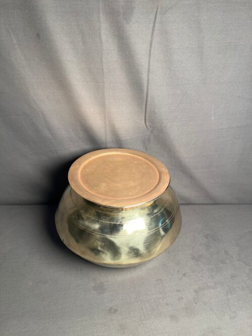 Vintage brass degchi with lid - Image 2