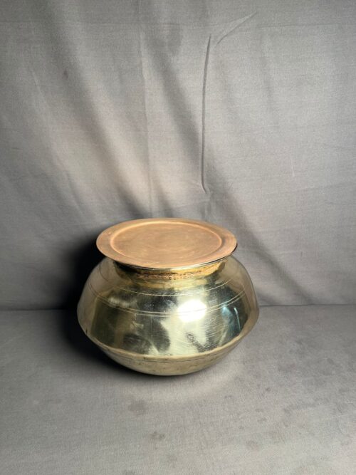 Vintage brass degchi with lid