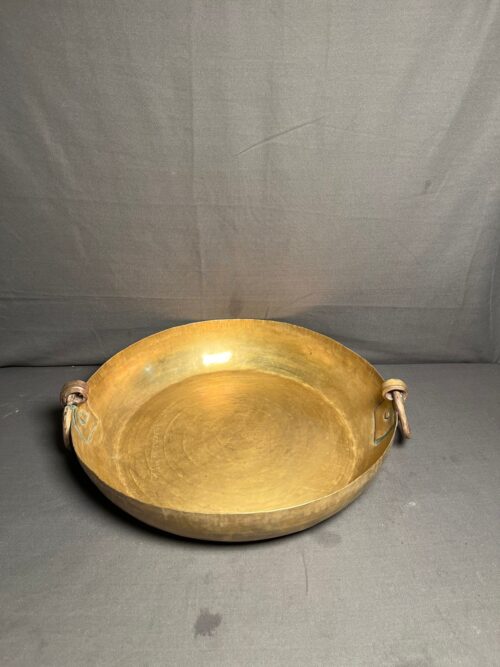 Vintage brass jalebi kadhai with handle (parat) - Image 4