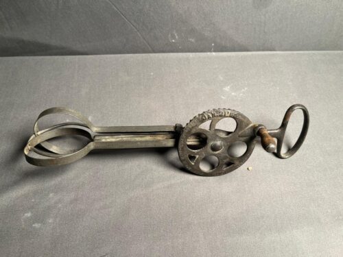 Antique small 1891 dover Egg beater - Image 2