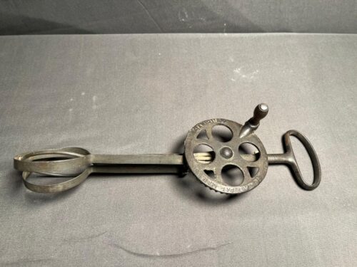 Antique small 1891 dover Egg beater - Image 4