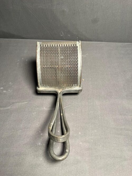 Vintage iron fruit hand juicer