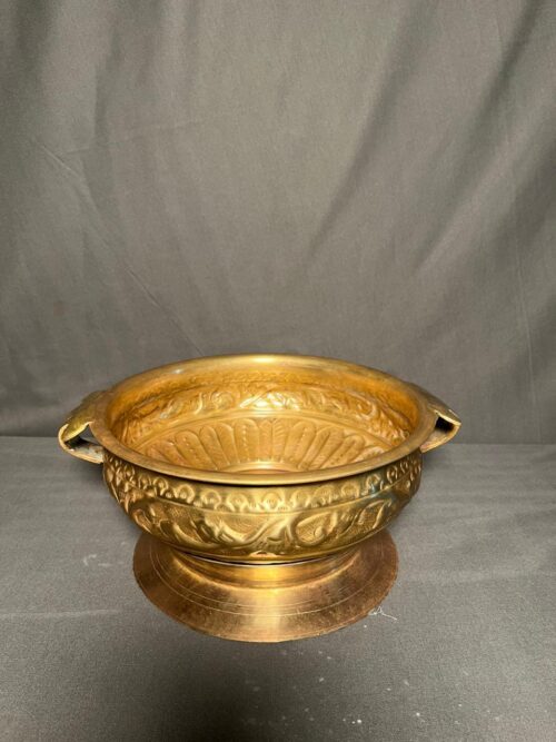 Vintage brass carved urli with stand - Image 7