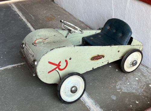 Vintage tin vc racer kar pedal car - Image 2