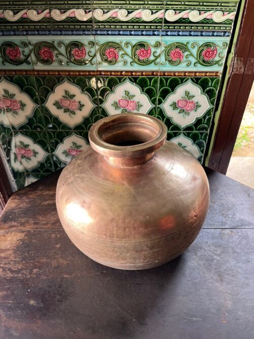 Antique brass beautiful pot - Image 2