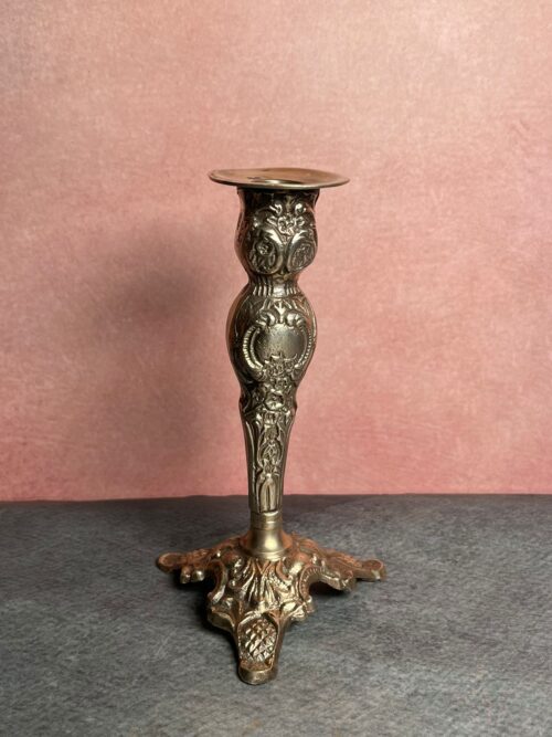 Vintage bronze carved candle stand - Image 4