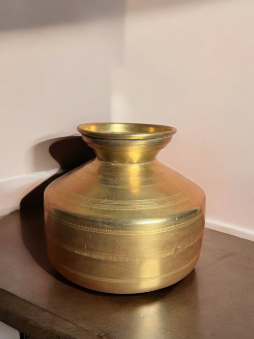 Vintage brass beautiful pot - Image 3