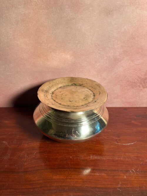 Vintage bronze haandi - Image 4