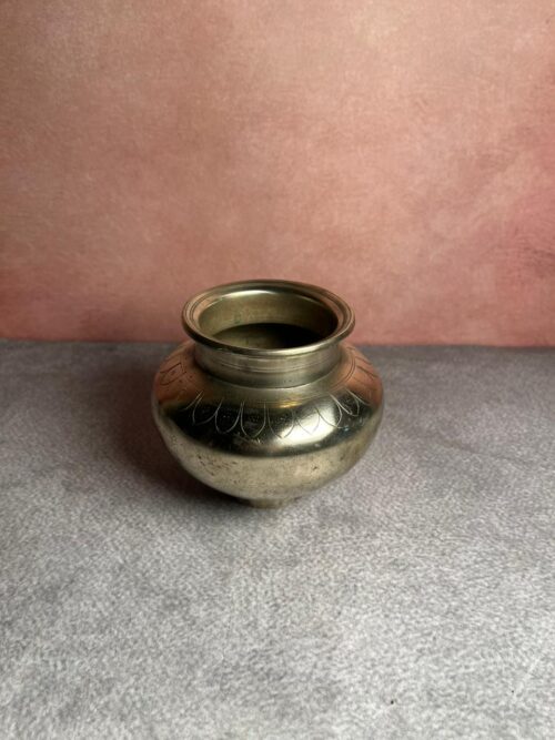 Vintage bronze hand carving pot - Image 5