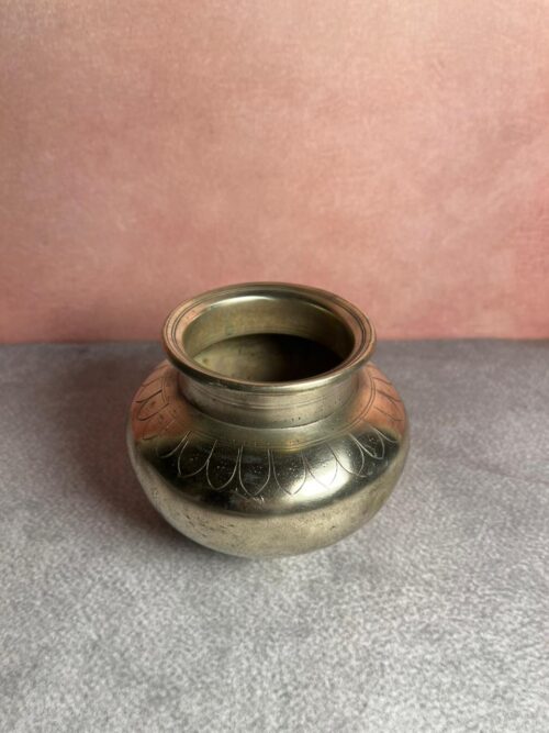 Vintage bronze hand carving pot - Image 4