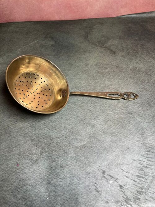 Vintage brass tea strainer - Image 3