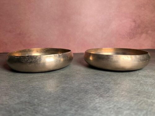 Vintage kaansa two pcs haldi and kumkum bowls - Image 5