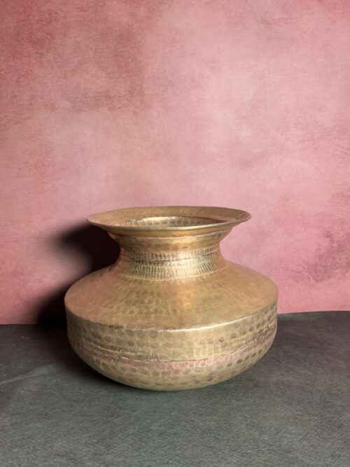 Vintage brass beautiful vase - Image 4