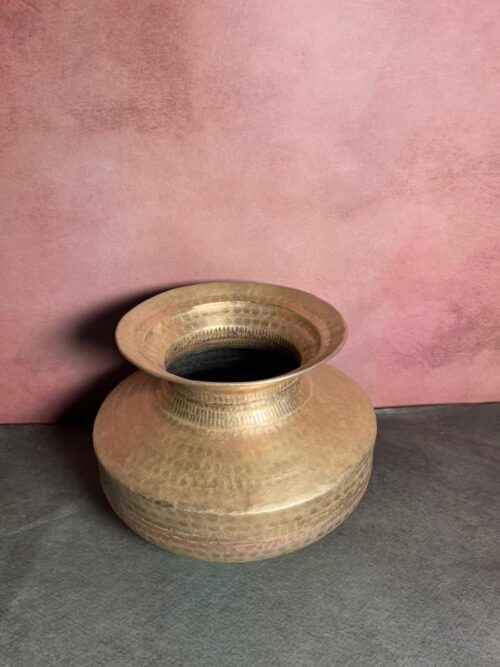 Vintage brass beautiful vase - Image 3