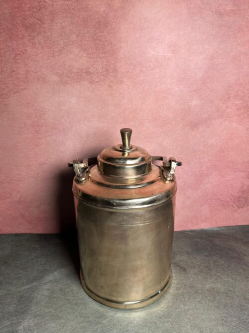 Vintage brass oil can - Image 4