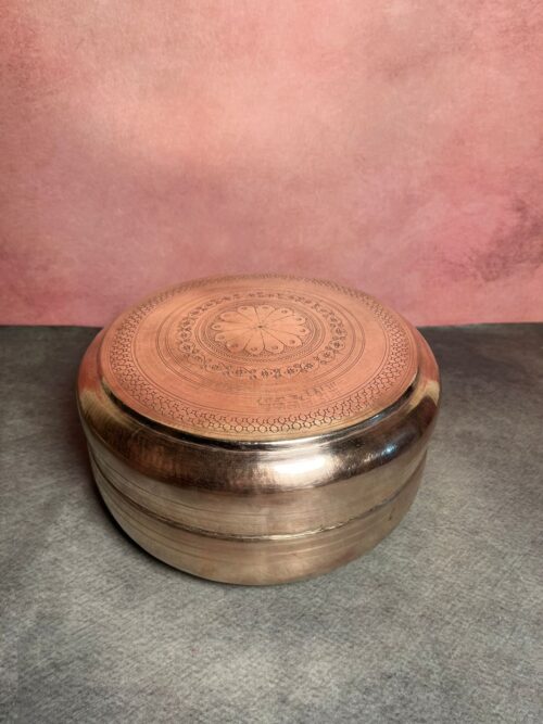 Vintage brass hand carving beautiful chappati box - Image 2