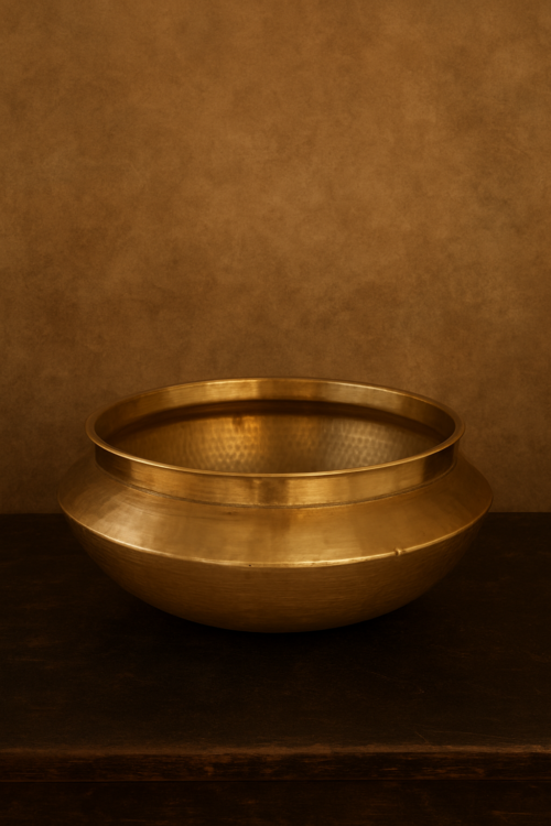Vintage brass beautiful urli vase - Image 3