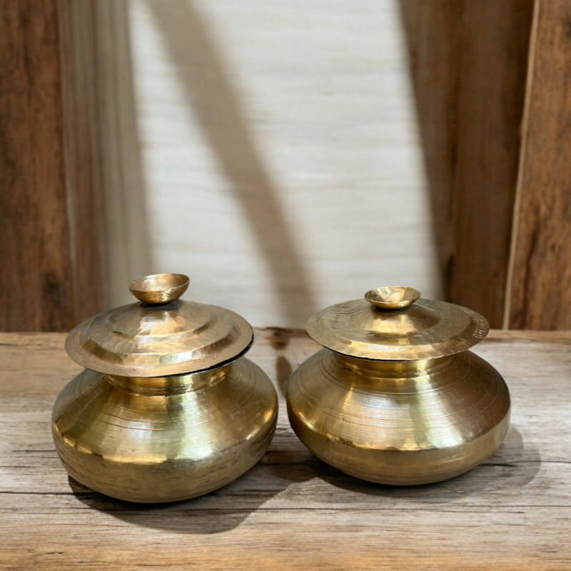 Vintage Brass 2 Pcs Degchi Set With Lids
