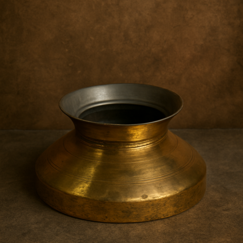 Antique Brass Pot Stand – A Timeless Heritage Piece