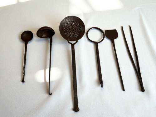 Vintage Iron Ladle Set – Traditional Kitchen Heritage (Set of 6) - Image 2