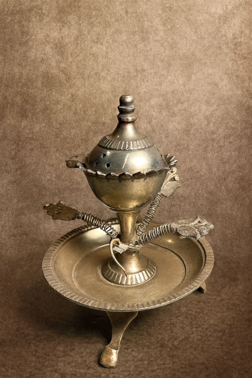 Antique Brass Agarbatti Stand with Lid – 100+ Years Old - Image 2