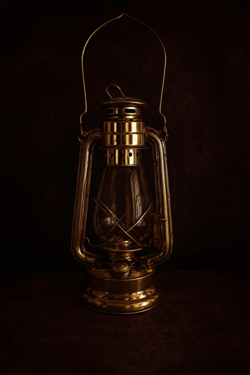 Original Brass Kerosene Lantern – Antique & Functional