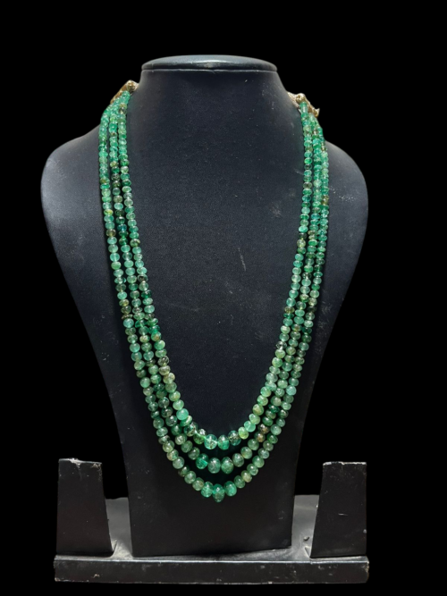 125+ Years Old Vintage Real Colombian Emerald 3-Line Kantha Necklace – 270 Carats - Image 3