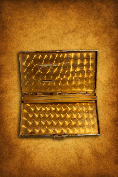 Vintage “Made in Japan” Cigarette Case Box - Image 2