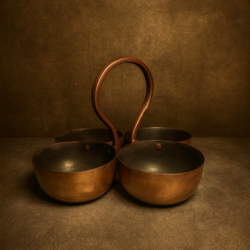 ✅ VINTAGE 4-BOWL BRASS BASKET