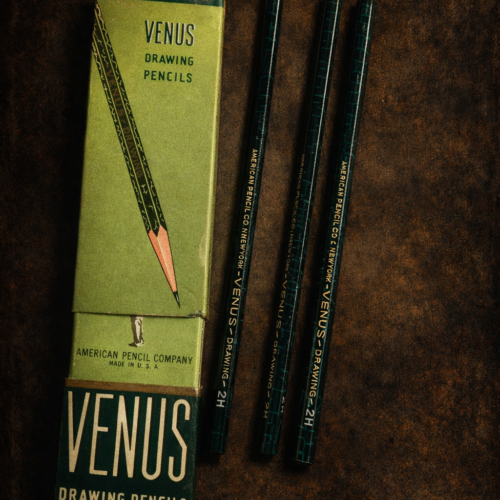 Vintage “Venus” Drawing Pencils Box – American Pencil Company (U.S.A.)