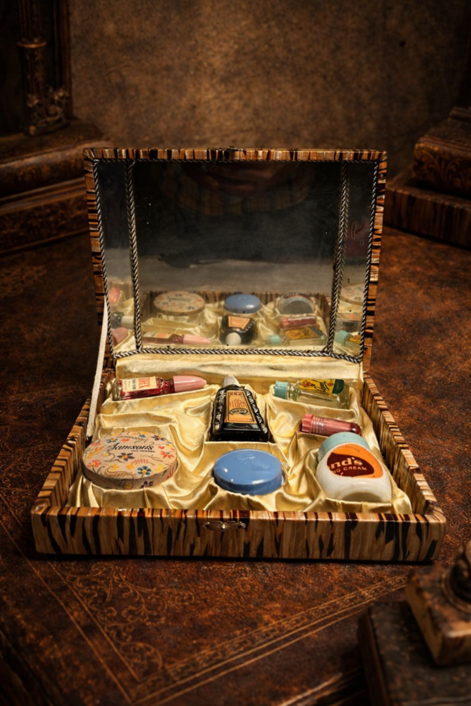 センセスプロダクト　Classic Vanity Box file_000000001bd071fa8449c379f