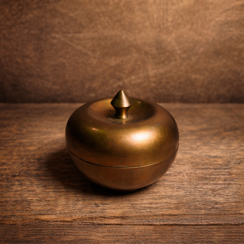 Antique brass small size beautiful box