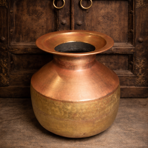 Vintage brass beautiful extra large size pot