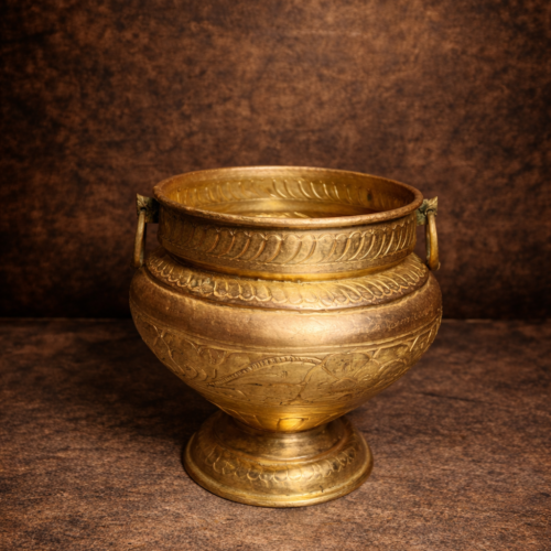 Vintage brass beautiful vase with handle