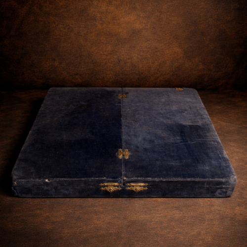 Antique Velvet Jewellery Storage Box with 6 Locks (Folding Case