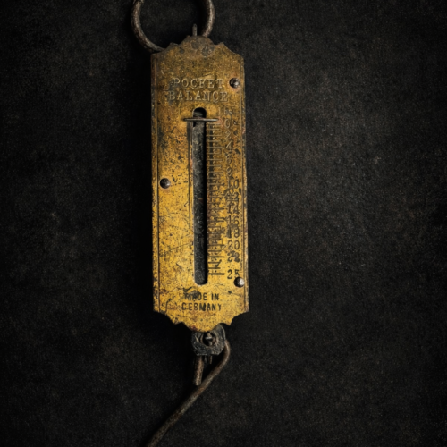 Vintage German Pocket Balance Scale (Handheld Weighing Hook) – Made in Germany