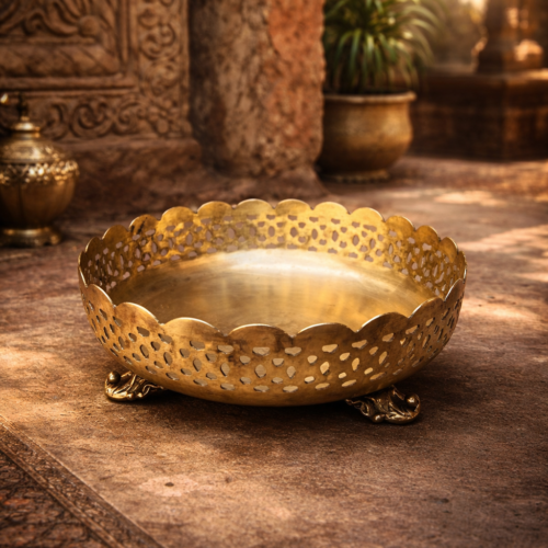 Vintage brass beautiful pot