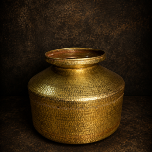 Vintage brass large size pot