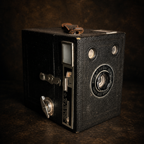 Vintage Kodak Popular Portrait Brownie Box Camera – Rare Collectible Piece