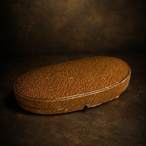 Vintage Oval Jewellery Presentation Box