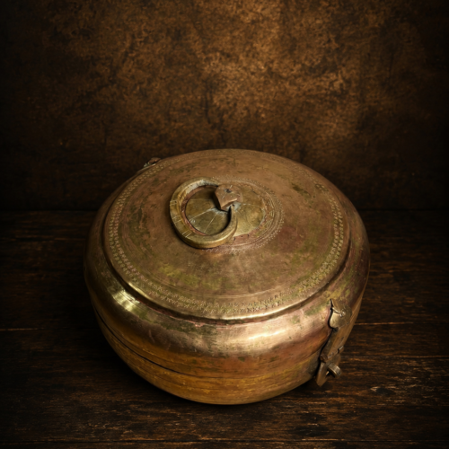 Vintage brass large size hand carved kadi kuntha box