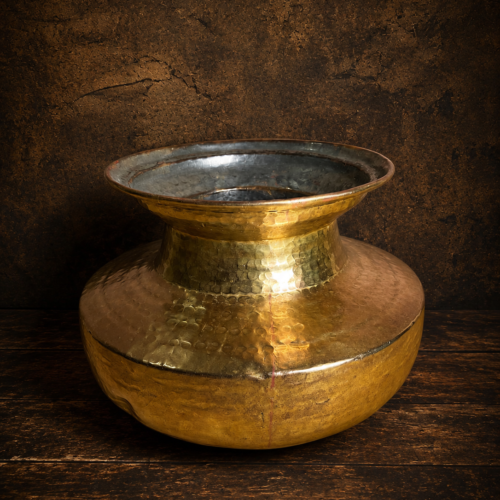 Vintage brass beautiful pot