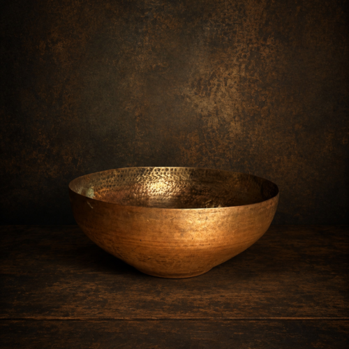 Vintage brass beautiful vase (urli)