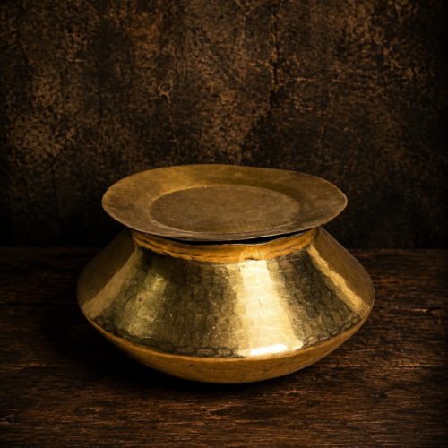 Vintage brass beautifull small size degchi with lid