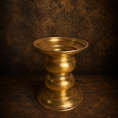 Vintage brass beautiful pot