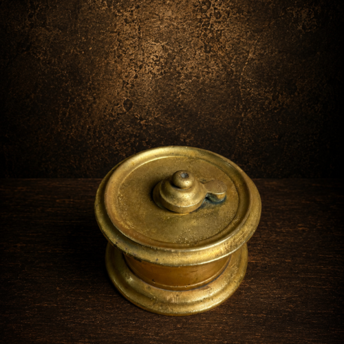 Antique brass solid weight ink pot